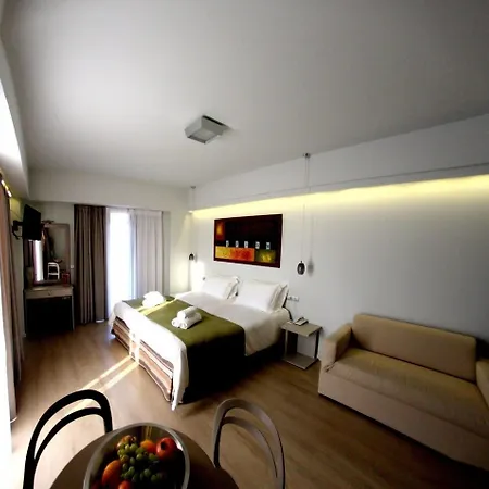 فندق Aura Boutique 3*