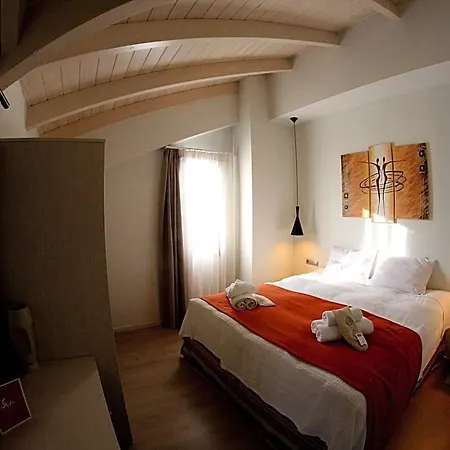 Hotel Aura Boutique 3*