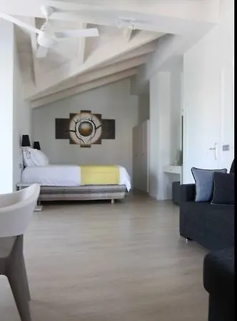فندق Aura Boutique